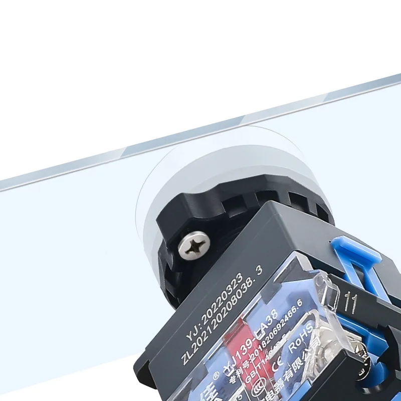 Vészhelyzeti kikapcsolás gomb